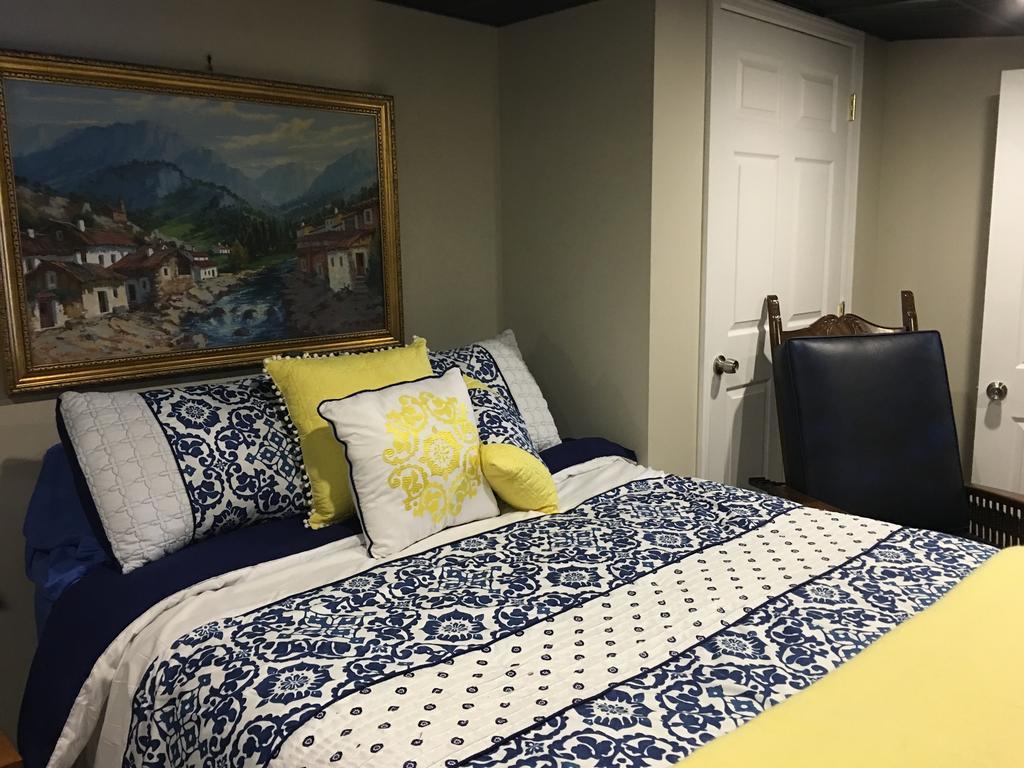 Bed and Breakfast The Ashe Farm Marshall Zimmer foto